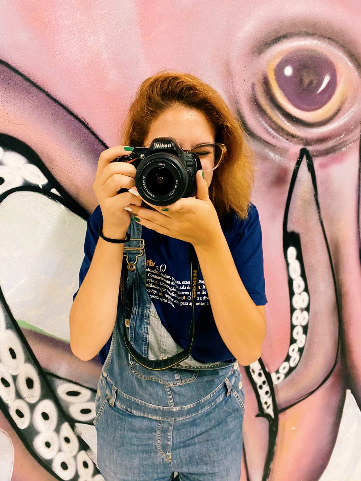 Designer com câmera